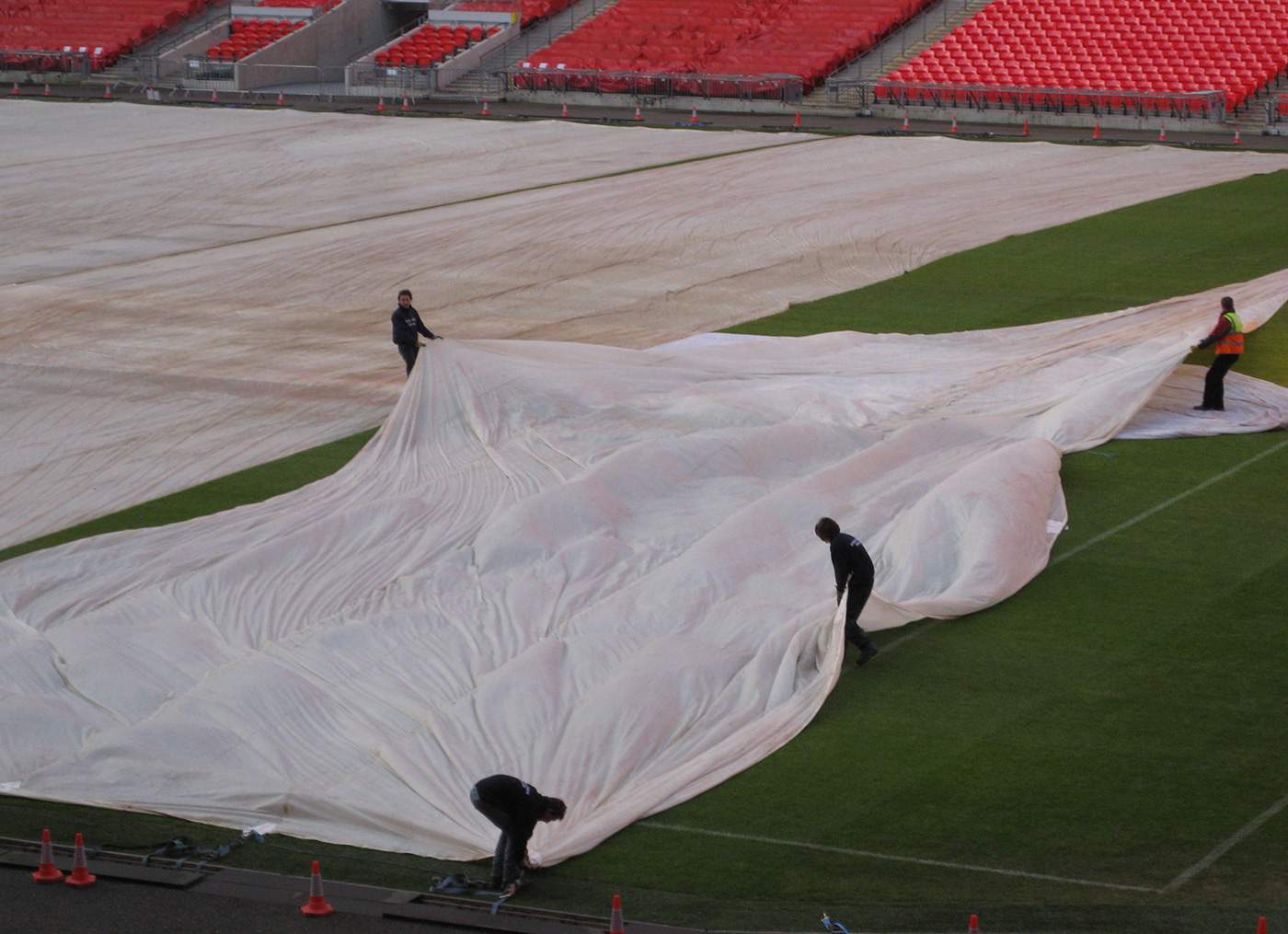 MacLeod Cover going Down